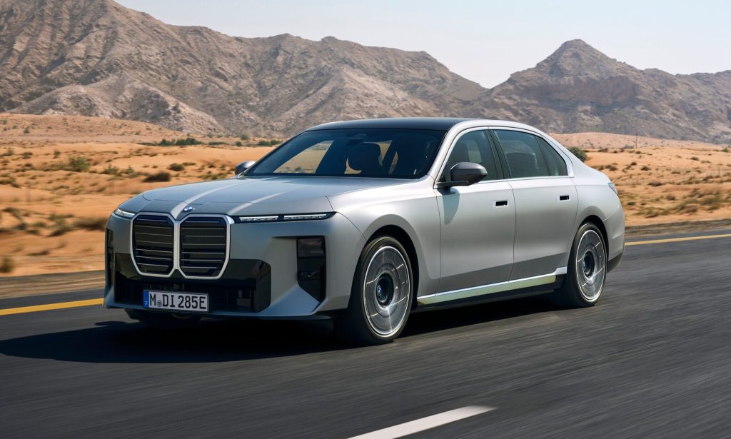 BMW i7